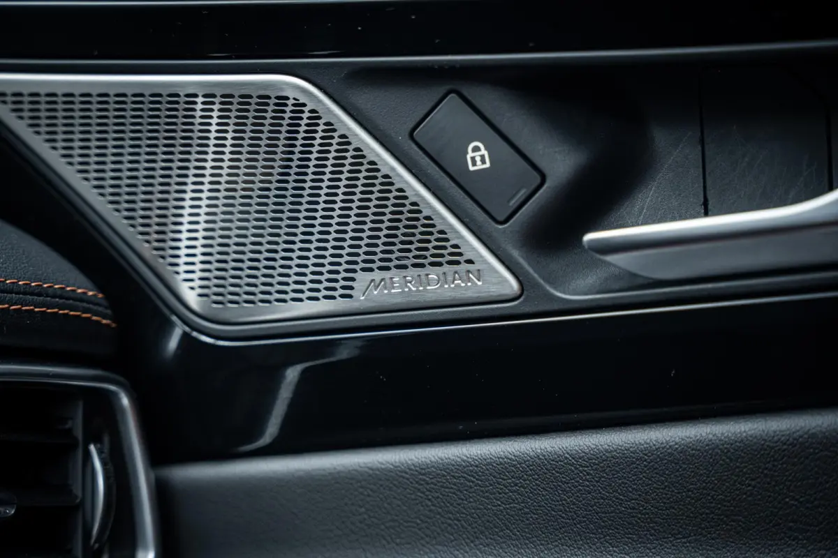 2.0 P250 R-Dynamic HSE Black-Pack Org.NL|Pano-dak|Carplay|Meridian|Memory|Dealeronderhouden