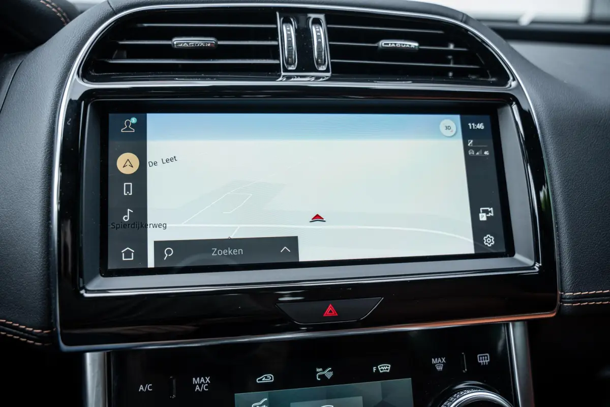 2.0 P250 R-Dynamic HSE Black-Pack Org.NL|Pano-dak|Carplay|Meridian|Memory|Dealeronderhouden