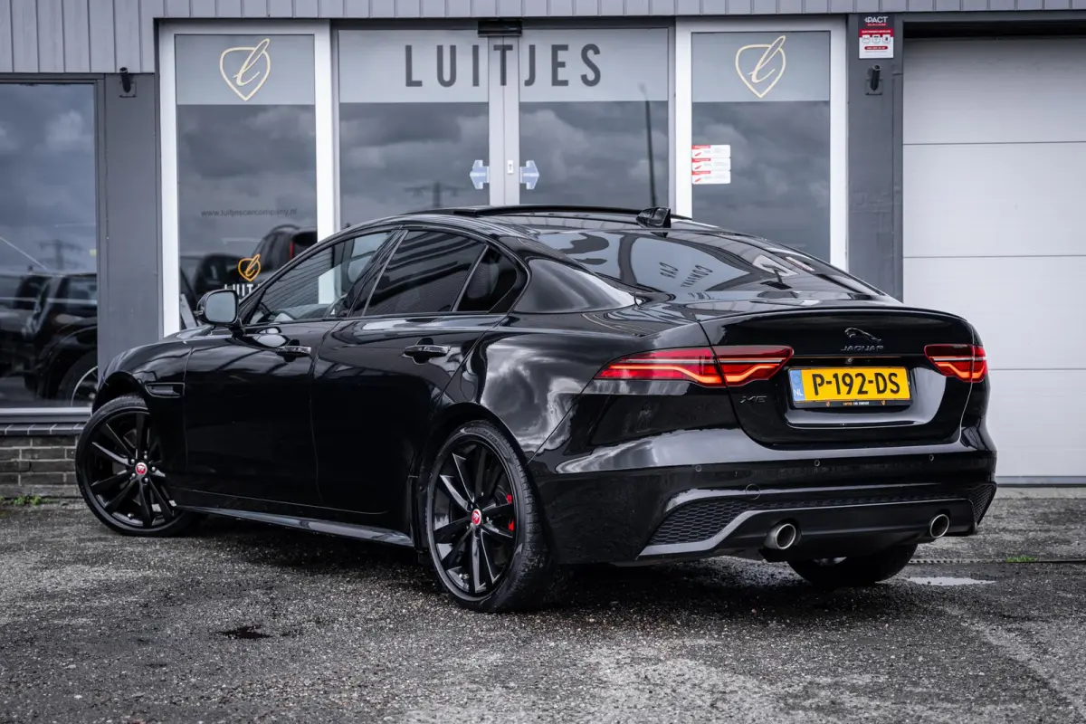 2.0 P250 R-Dynamic HSE Black-Pack Org.NL|Pano-dak|Carplay|Meridian|Memory|Dealeronderhouden
