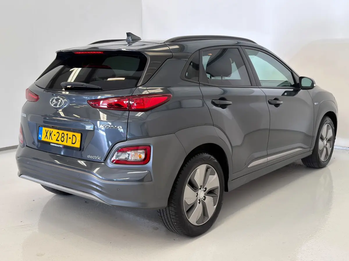 EV Premium 64 kWh / HUD / Camera / 2e eig. / NL-auto