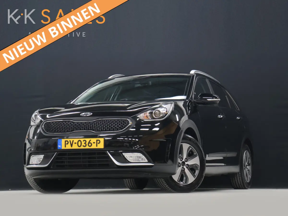 1.6 GDi Hybrid DynamicLine [APPLE CARPLAY, ANDROID, CRUISE CONTROL, CAMERA, CLIMATE CONTROL, NAVIGATIE, BLUETOOTH, HALF LEDER, RADIO, NIEUWSTAAT]