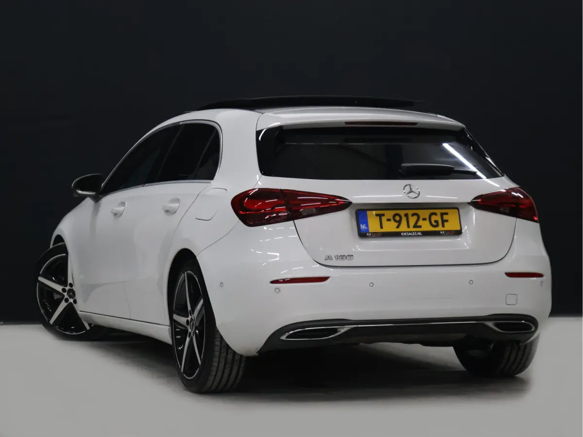 180 Business Line [SCHUIFKANTELDAK, 360 CAMERA, STOELVERWARMING, CRUISE CONTROL, DIGITAL DASH, CLIMATE CONTROL, BLUETOOTH, NAVIGATIE, LED, NIEUWSTAAT]