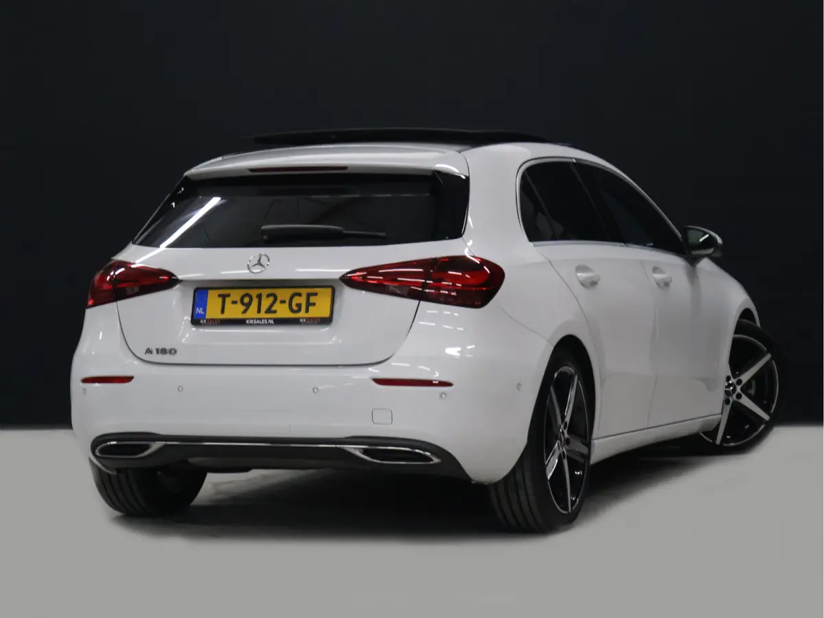 180 Business Line [SCHUIFKANTELDAK, 360 CAMERA, STOELVERWARMING, CRUISE CONTROL, DIGITAL DASH, CLIMATE CONTROL, BLUETOOTH, NAVIGATIE, LED, NIEUWSTAAT]