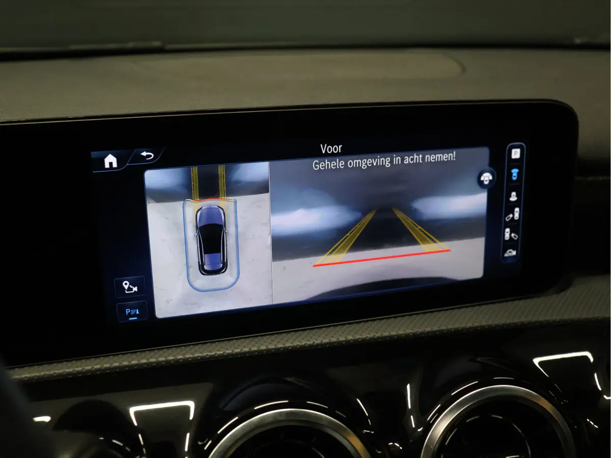 180 Business Line [SCHUIFKANTELDAK, 360 CAMERA, STOELVERWARMING, CRUISE CONTROL, DIGITAL DASH, CLIMATE CONTROL, BLUETOOTH, NAVIGATIE, LED, NIEUWSTAAT]