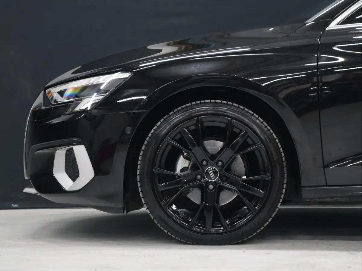 35 TFSI Advanced edition [TREKHAAK AFNEEMBAAR, APPLE CARPLAY, ANDROID, ADAPTIVE CRUISE CONTROL, DIGITAL DASH, PDC V+A, ELEKTRISCHE ACHTERKLEP, NAVIGATIE, BLUETOOTH, LED, NIEUWSTAAT]