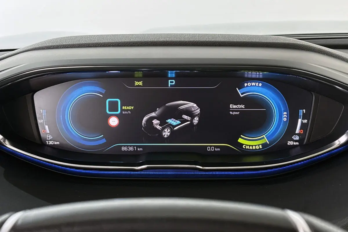 1.6 HYbrid4 300 Blue Lease GT Pano Trekhaak FOCAL Stoelverwarming