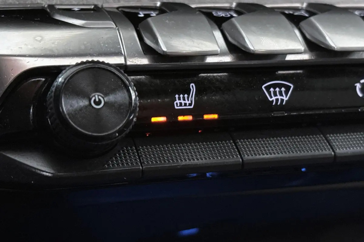 1.6 HYbrid4 300 Blue Lease GT Pano Trekhaak FOCAL Stoelverwarming