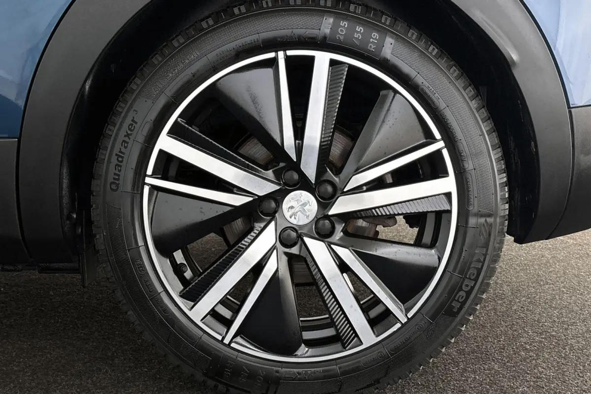 1.6 HYbrid4 300 Blue Lease GT Pano Trekhaak FOCAL Stoelverwarming