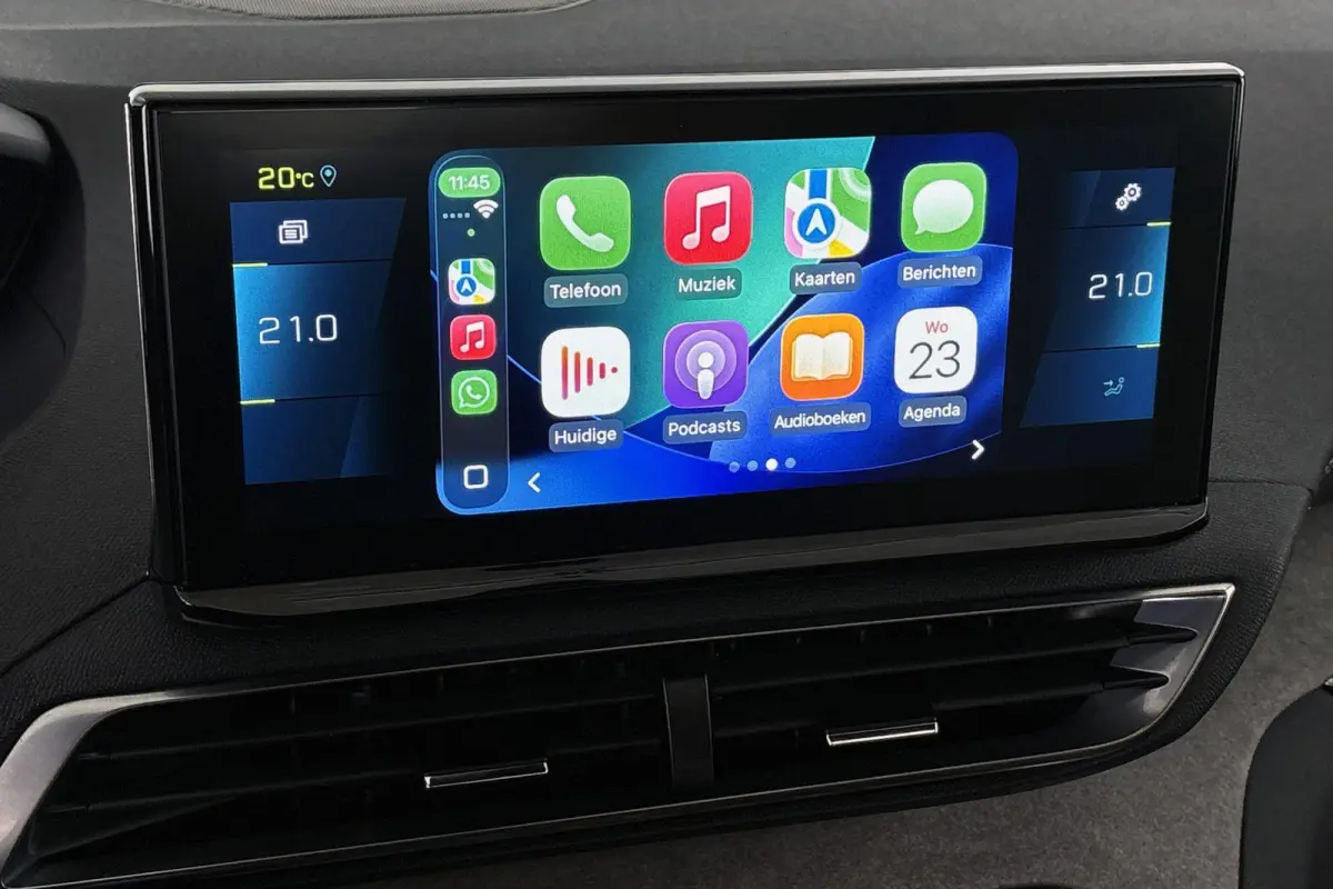 1.6 HYbrid4 300 Blue Lease GT Pano Trekhaak FOCAL Stoelverwarming