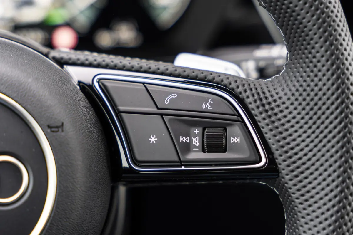 40 TFSI e 204pk S-line edition | Panoramadak | SONOS | Adaptive cruise control