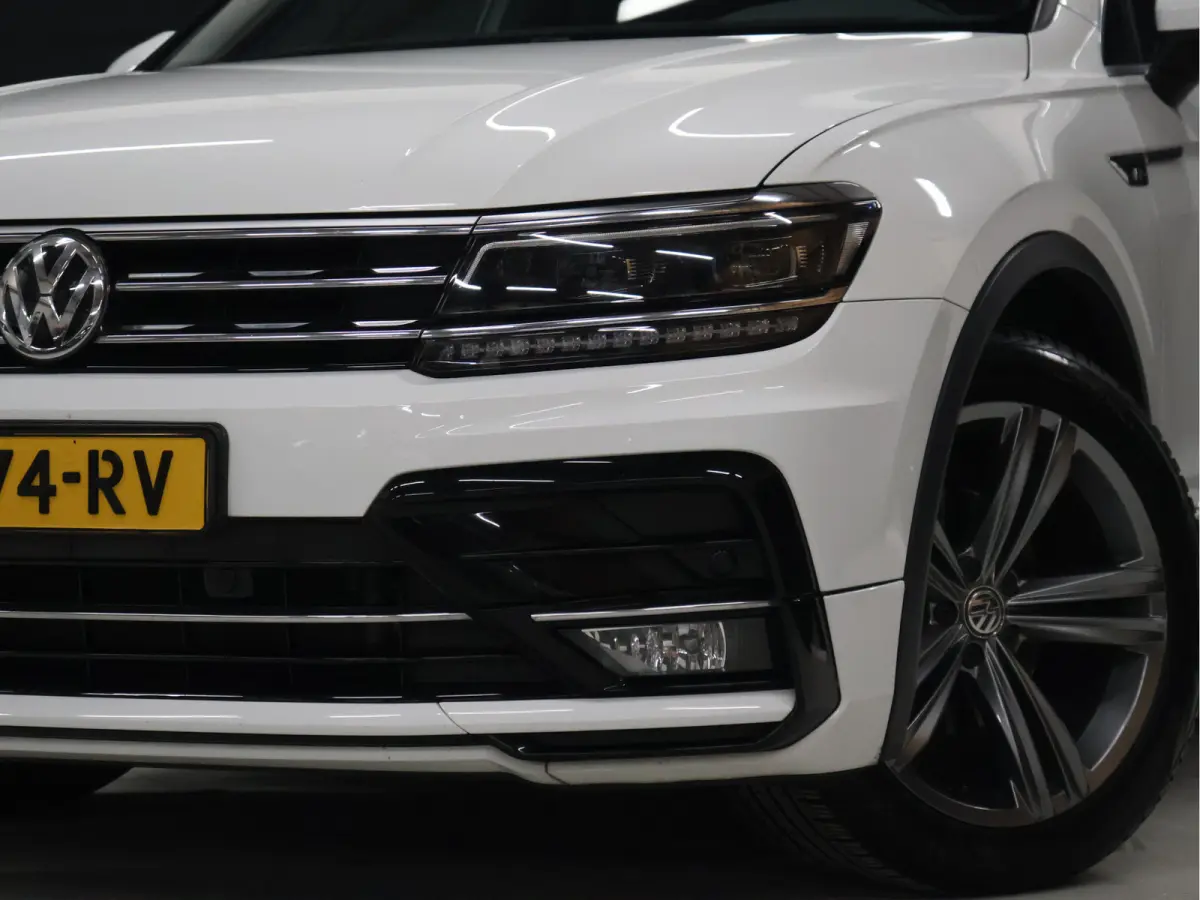 1.4 TSI ACT Comfortline Business R Line [SCHUIFKANTELDAK, APPLE CARPLAY, ANDROID, STOELVERWARMING, ADAPTIVE CRUISE CONTROL, DIGITAL DASH, CAMERA, PDC V+A, ELEKTRISCHE ACHTERKLEP, CLIMATE CON