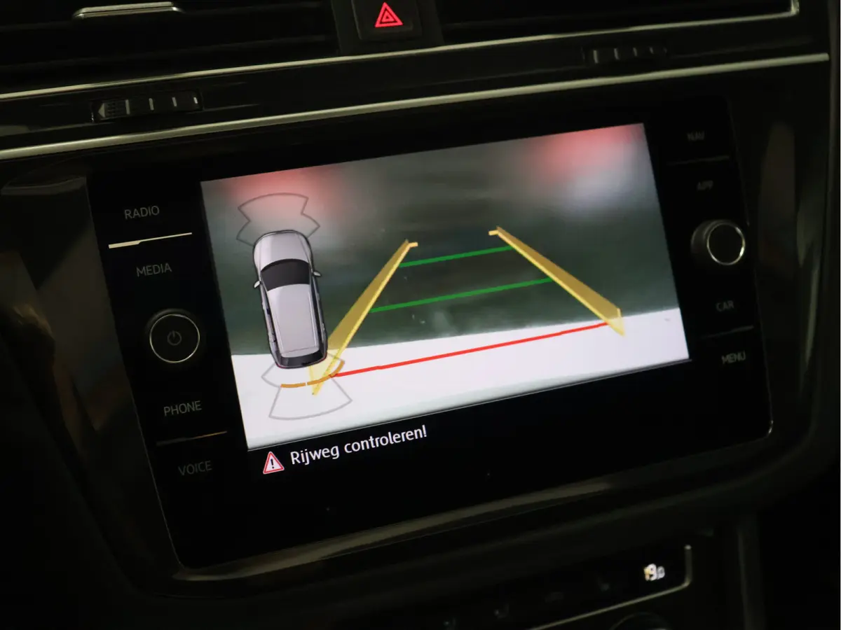 1.4 TSI ACT Comfortline Business R Line [SCHUIFKANTELDAK, APPLE CARPLAY, ANDROID, STOELVERWARMING, ADAPTIVE CRUISE CONTROL, DIGITAL DASH, CAMERA, PDC V+A, ELEKTRISCHE ACHTERKLEP, CLIMATE CON