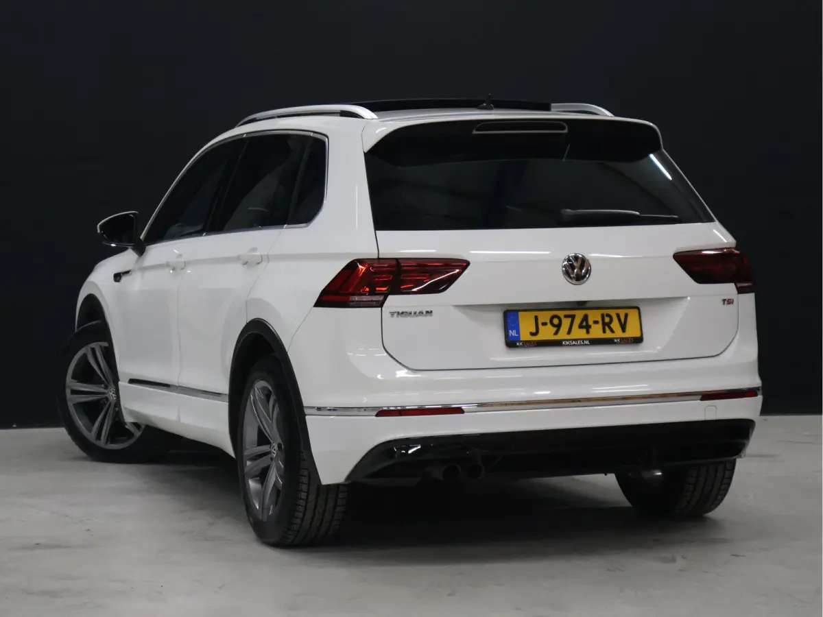 1.4 TSI ACT Comfortline Business R Line [SCHUIFKANTELDAK, APPLE CARPLAY, ANDROID, STOELVERWARMING, ADAPTIVE CRUISE CONTROL, DIGITAL DASH, CAMERA, PDC V+A, ELEKTRISCHE ACHTERKLEP, CLIMATE CON