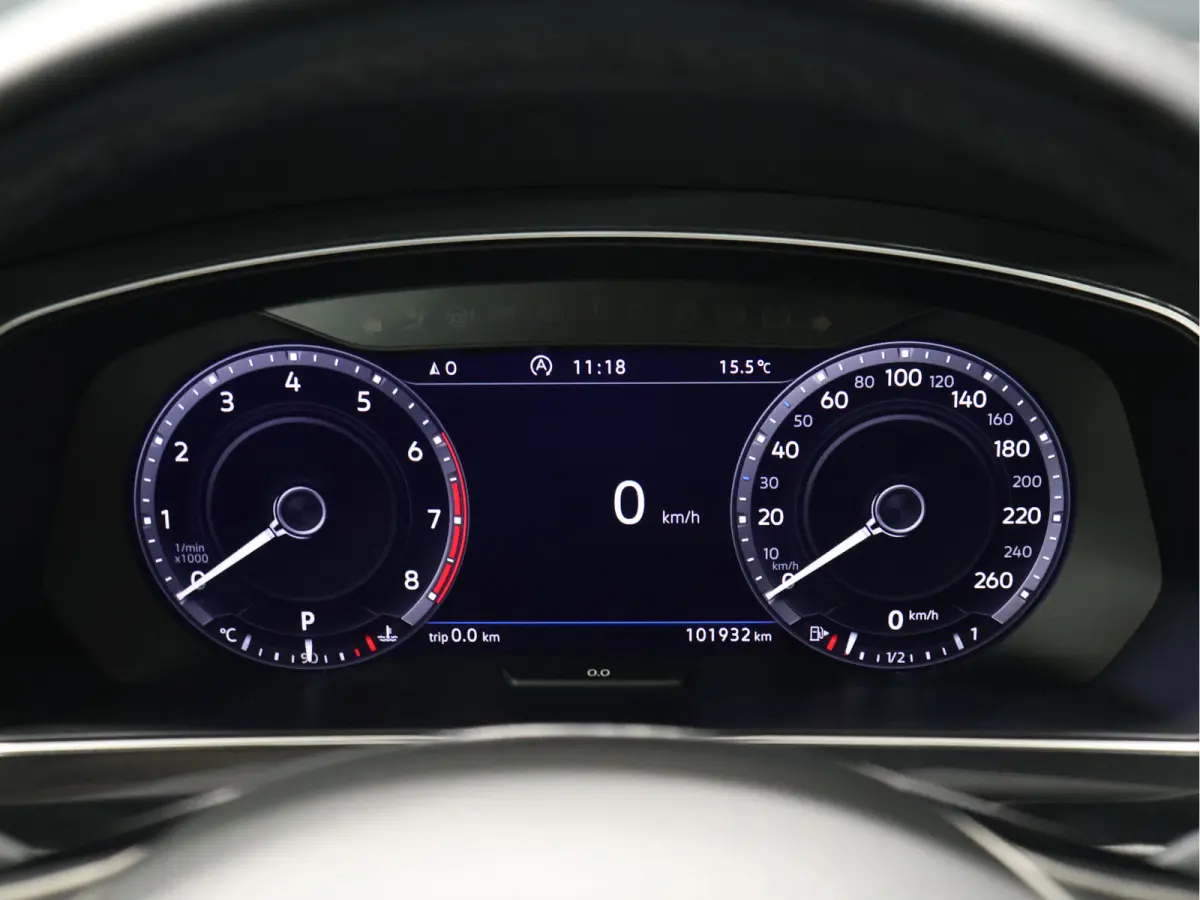 1.4 TSI ACT Comfortline Business R Line [SCHUIFKANTELDAK, APPLE CARPLAY, ANDROID, STOELVERWARMING, ADAPTIVE CRUISE CONTROL, DIGITAL DASH, CAMERA, PDC V+A, ELEKTRISCHE ACHTERKLEP, CLIMATE CON