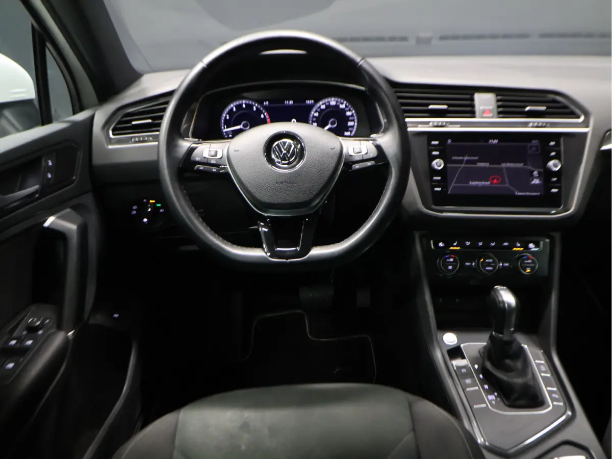1.4 TSI ACT Comfortline Business R Line [SCHUIFKANTELDAK, APPLE CARPLAY, ANDROID, STOELVERWARMING, ADAPTIVE CRUISE CONTROL, DIGITAL DASH, CAMERA, PDC V+A, ELEKTRISCHE ACHTERKLEP, CLIMATE CON