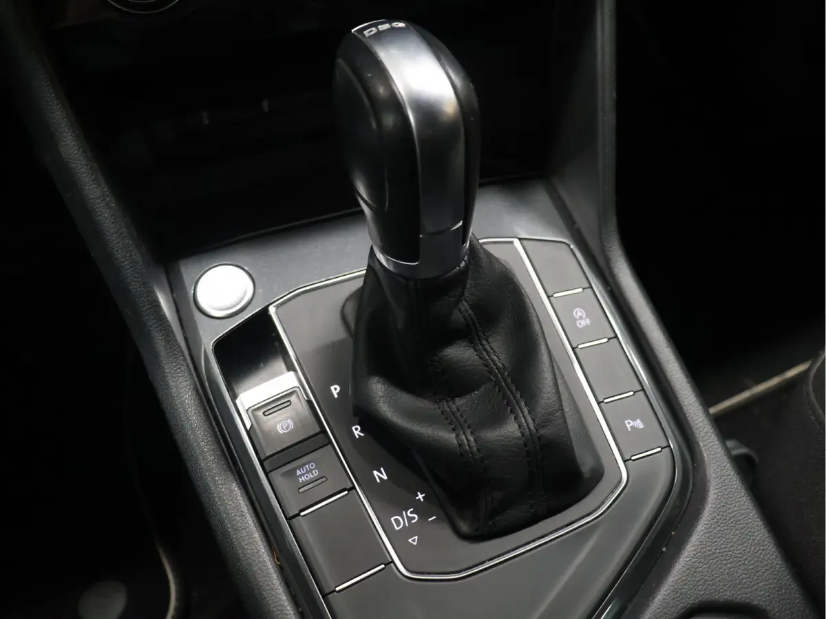 1.4 TSI ACT Comfortline Business R Line [SCHUIFKANTELDAK, APPLE CARPLAY, ANDROID, STOELVERWARMING, ADAPTIVE CRUISE CONTROL, DIGITAL DASH, CAMERA, PDC V+A, ELEKTRISCHE ACHTERKLEP, CLIMATE CON