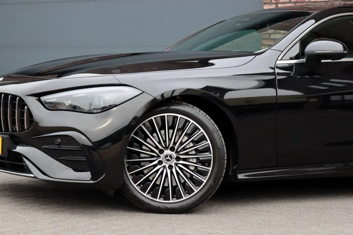 200 AMG Line | Distronic Pro | Panoramadak | Memory | Burmester | Verwarmd Stuurwiel | Digital Light | Keyless Go | Camera | Stoelverwarming |