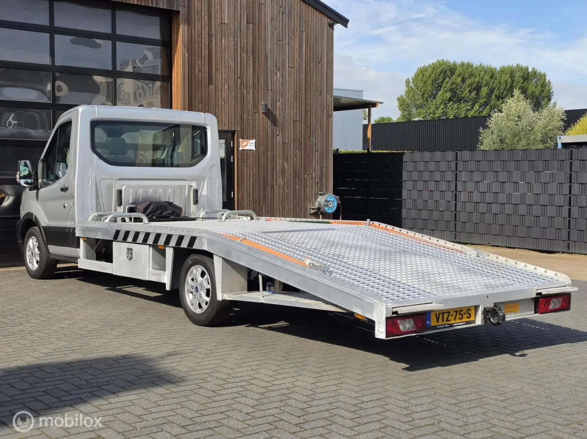 AUTOMAAT TIJHOF LUCHTVERING OPRIJWAGEN AUTOTRANSPORTER