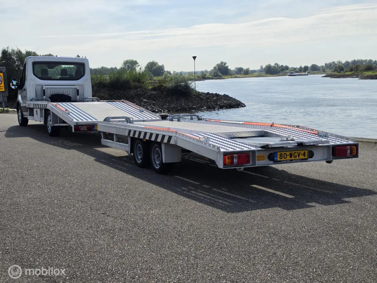 AUTOMAAT TIJHOF LUCHTVERING OPRIJWAGEN AUTOTRANSPORTER