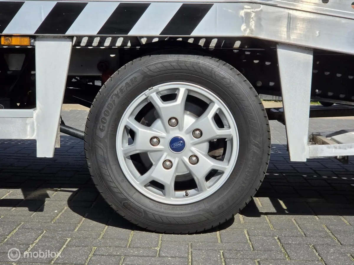 AUTOMAAT TIJHOF LUCHTVERING OPRIJWAGEN AUTOTRANSPORTER