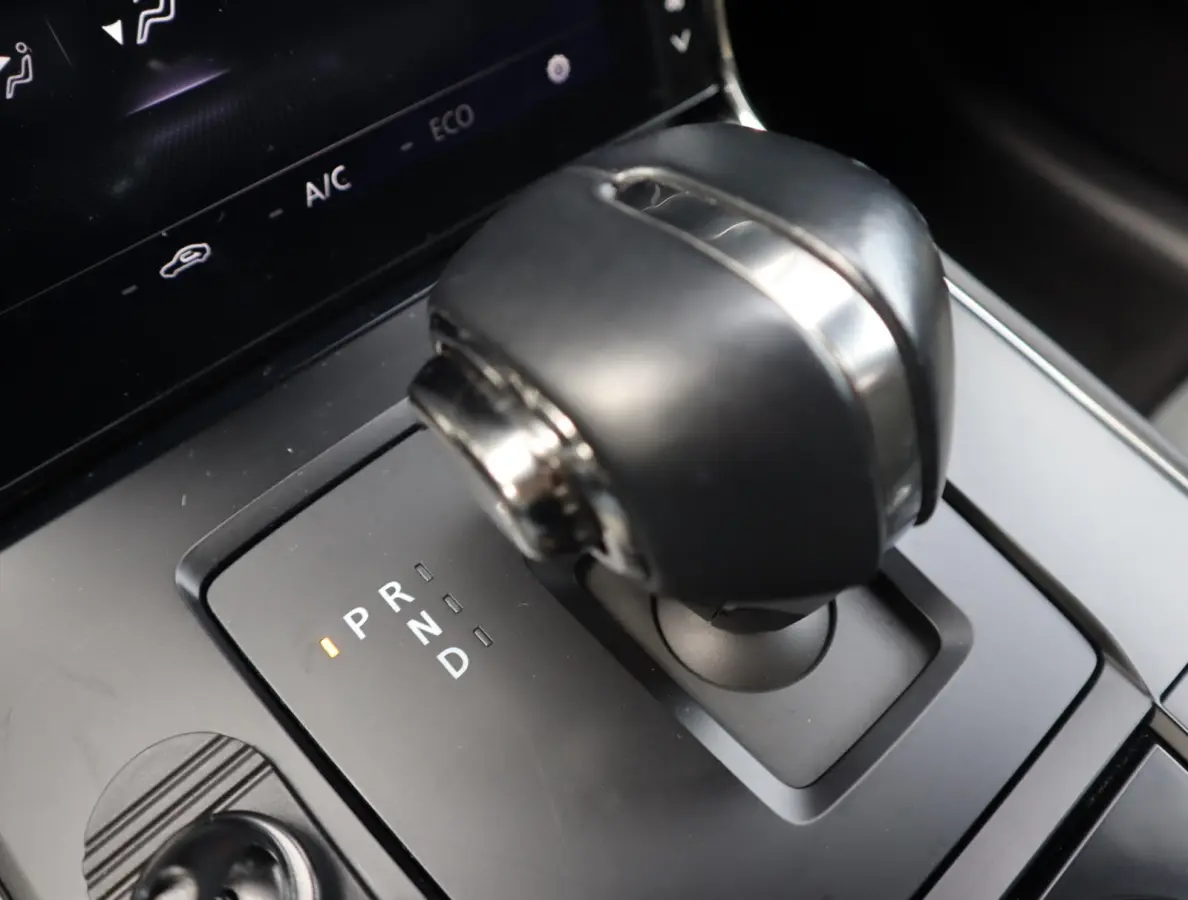 e-SkyActiv 145 First Edition 36 kWh | SOH 94% | Voorstoelen verwarmd | HUD | Camera | Memory Seats