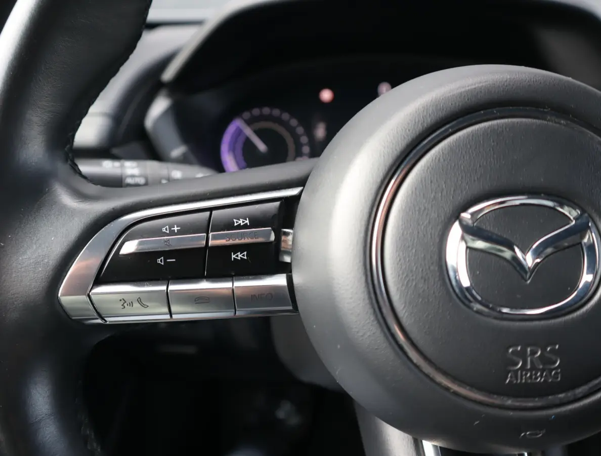 e-SkyActiv 145 First Edition 36 kWh | SOH 94% | Voorstoelen verwarmd | HUD | Camera | Memory Seats