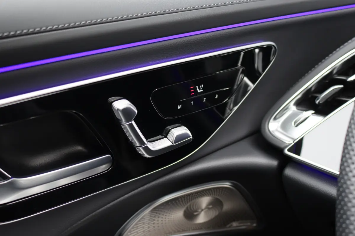 220 d AMG Line | Hyperscreen | Distronic | Memory | Burmester | HUD | 3D-Display | Panoramadak | Surround Camera | Keyless Go | Digital Light |