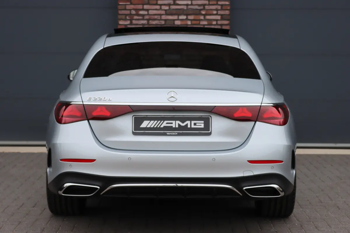 220 d AMG Line | Hyperscreen | Distronic | Memory | Burmester | HUD | 3D-Display | Panoramadak | Surround Camera | Keyless Go | Digital Light |