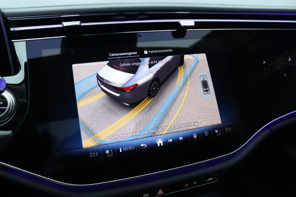 220 d AMG Line | Hyperscreen | Distronic | Memory | Burmester | HUD | 3D-Display | Panoramadak | Surround Camera | Keyless Go | Digital Light |