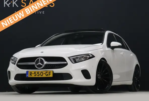 200 Business Solution [SCHUIFKANTELDAK, SFEERVERLICHTING, STOELVERWARMING, CAMERA, HALF LEDER, CRUISE, PDC V+A, BLUETOOTH, CLIMATE, NIEUWSTAAT]