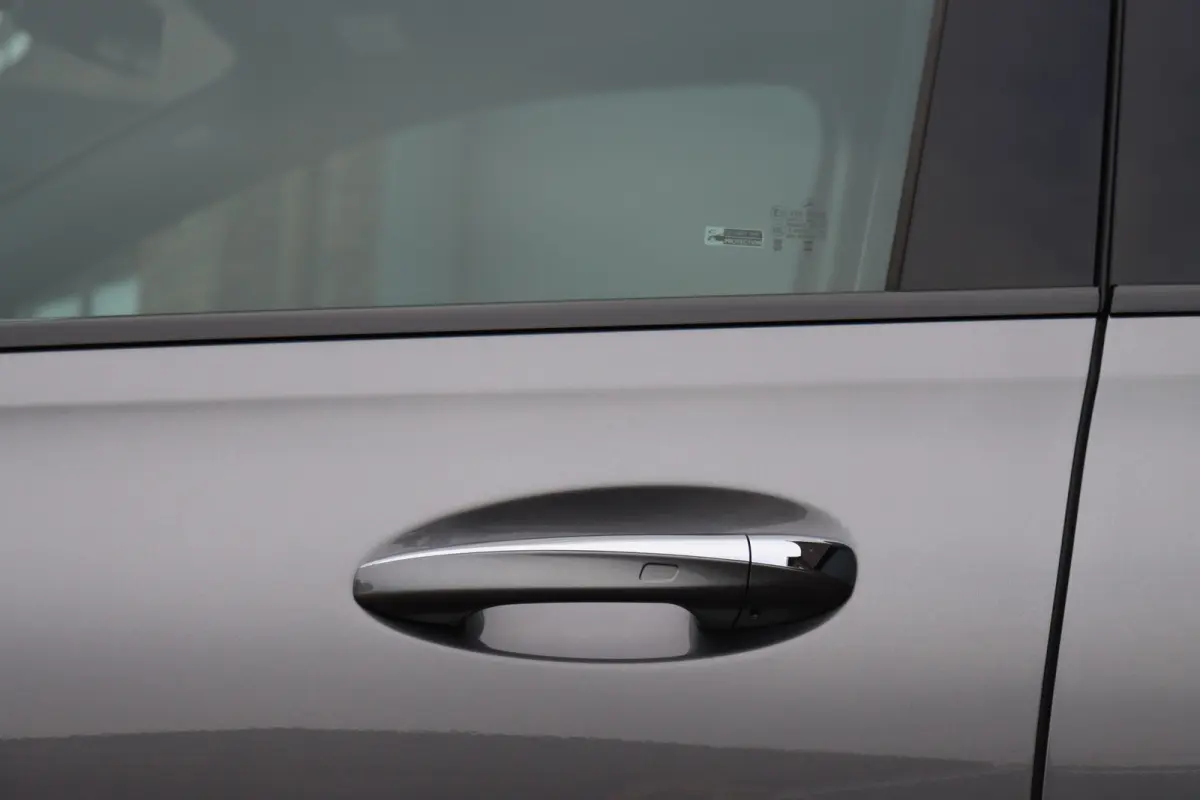 250 e AMG Line | Panoramadak | Memory | Distronic | AMG Exclusief-pakket | Trekhaak | Surround Camera | Leder | Dodehoekassistent | Mutlibeam LED |