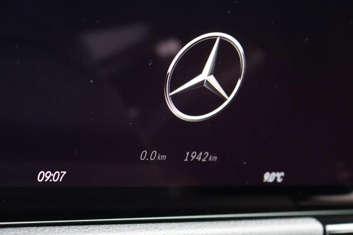 250 e AMG Line | Panoramadak | Memory | Distronic | AMG Exclusief-pakket | Trekhaak | Surround Camera | Leder | Dodehoekassistent | Mutlibeam LED |