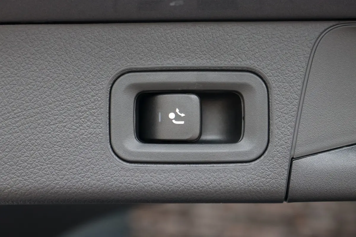 250 e AMG Line | Panoramadak | Memory | Distronic | AMG Exclusief-pakket | Trekhaak | Surround Camera | Leder | Dodehoekassistent | Mutlibeam LED |
