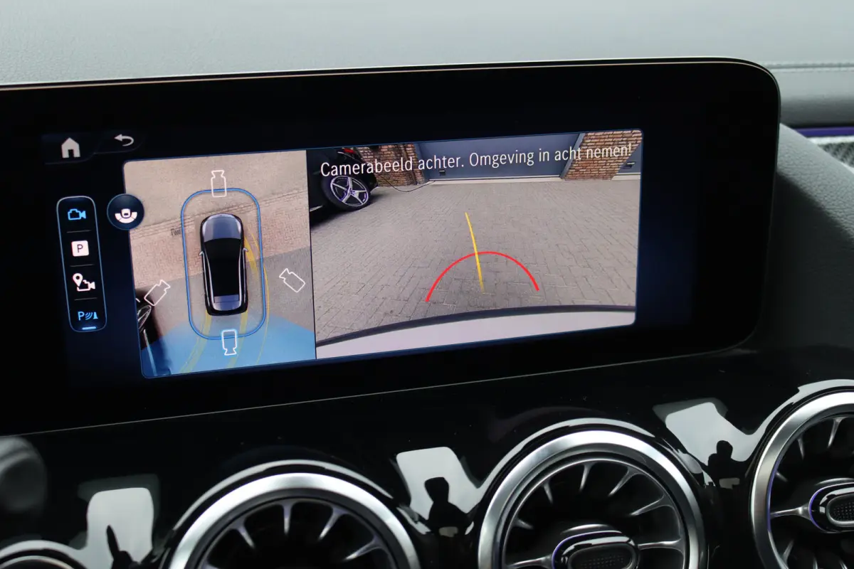 250 e AMG Line | Panoramadak | Memory | Distronic | AMG Exclusief-pakket | Trekhaak | Surround Camera | Leder | Dodehoekassistent | Mutlibeam LED |