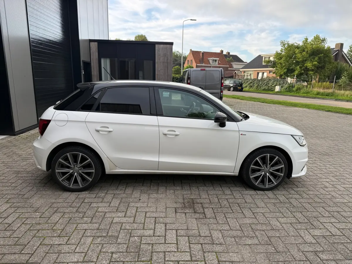1.0 TFSI Sportback S-LINE |automaat|LED|AIRCO|NAVI|PDC|CRUISE|ZEER LAGE KMSTAND!