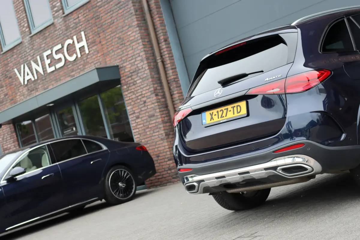 400e 4MATIC AMG Line | Panoramadak | Trekhaak | Memory | Burmester | Surround Camera | Keyless Go | Digital Light | Verwarmd Stuurwiel | HUD |