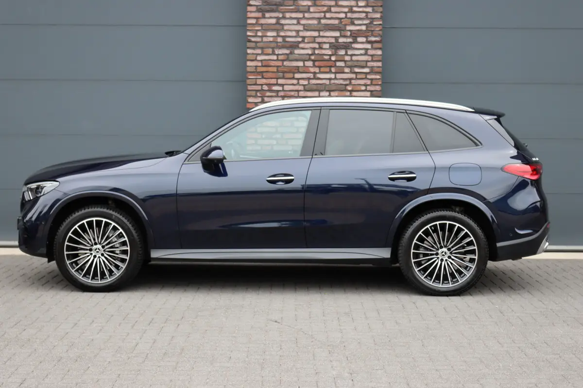 400e 4MATIC AMG Line | Panoramadak | Trekhaak | Memory | Burmester | Surround Camera | Keyless Go | Digital Light | Verwarmd Stuurwiel | HUD |