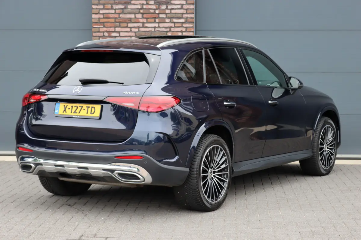 400e 4MATIC AMG Line | Panoramadak | Trekhaak | Memory | Burmester | Surround Camera | Keyless Go | Digital Light | Verwarmd Stuurwiel | HUD |