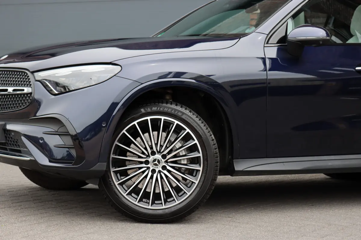 400e 4MATIC AMG Line | Panoramadak | Trekhaak | Memory | Burmester | Surround Camera | Keyless Go | Digital Light | Verwarmd Stuurwiel | HUD |