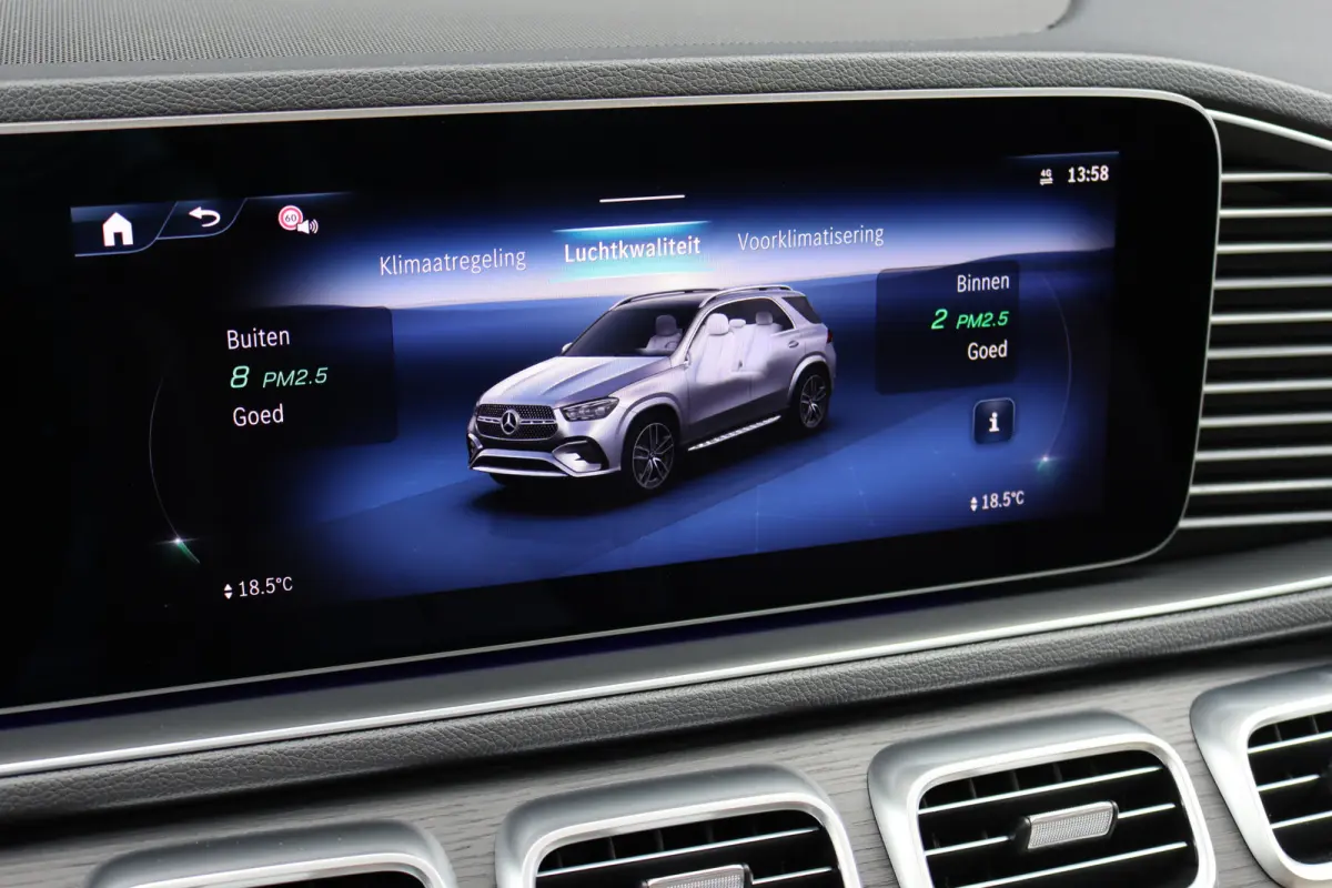 400 e 4MATIC AMG Line | Luchtvering | Distronic | Burmester | Verwarmd Stuurwiel | Panoramadak | Trekhaak | Stoelverwarming V+A | Augmented Reality | Surround Camera |