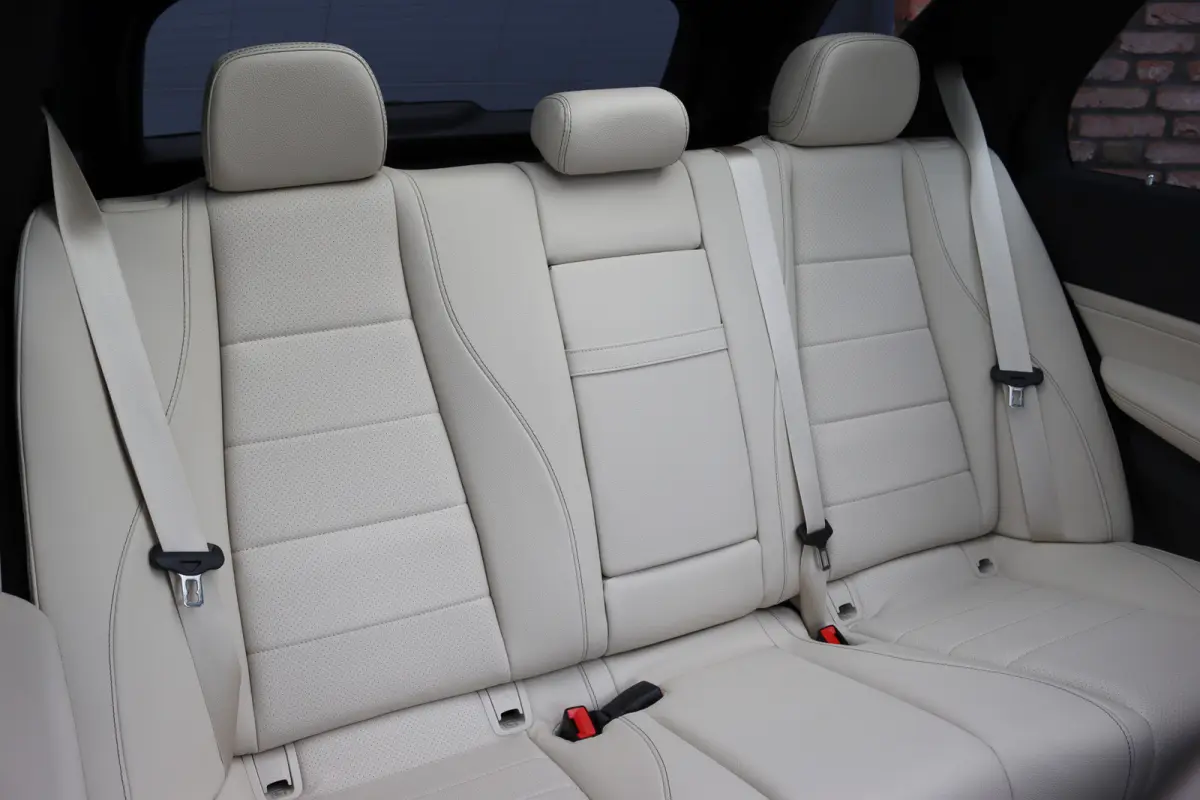 400 e 4MATIC AMG Line | Luchtvering | Distronic | Burmester | Verwarmd Stuurwiel | Panoramadak | Trekhaak | Stoelverwarming V+A | Augmented Reality | Surround Camera |