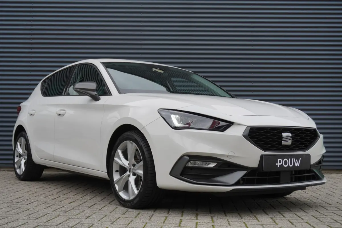1.4 TSI eHybrid 204pk PHEV FR Business Intense | Stuur/Stoelverwarming | PDC Achter | Navigatie