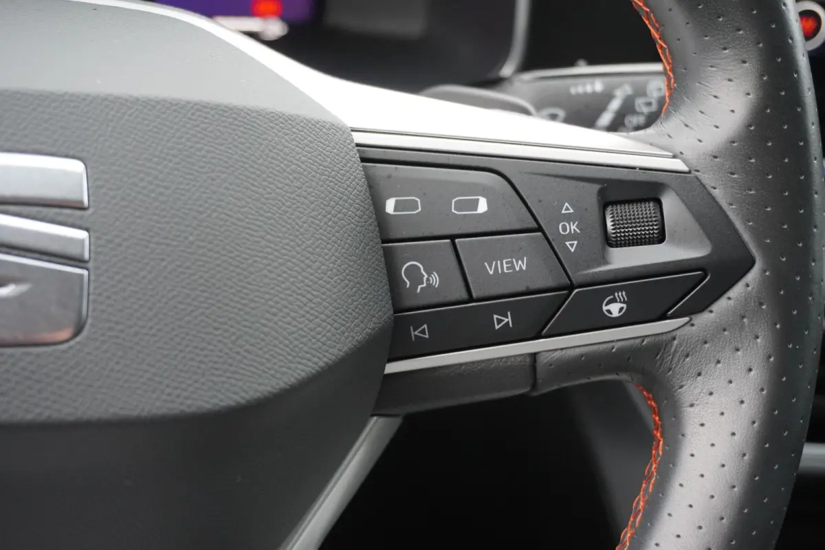 1.4 TSI eHybrid 204pk PHEV FR Business Intense | Stuur/Stoelverwarming | PDC Achter | Navigatie