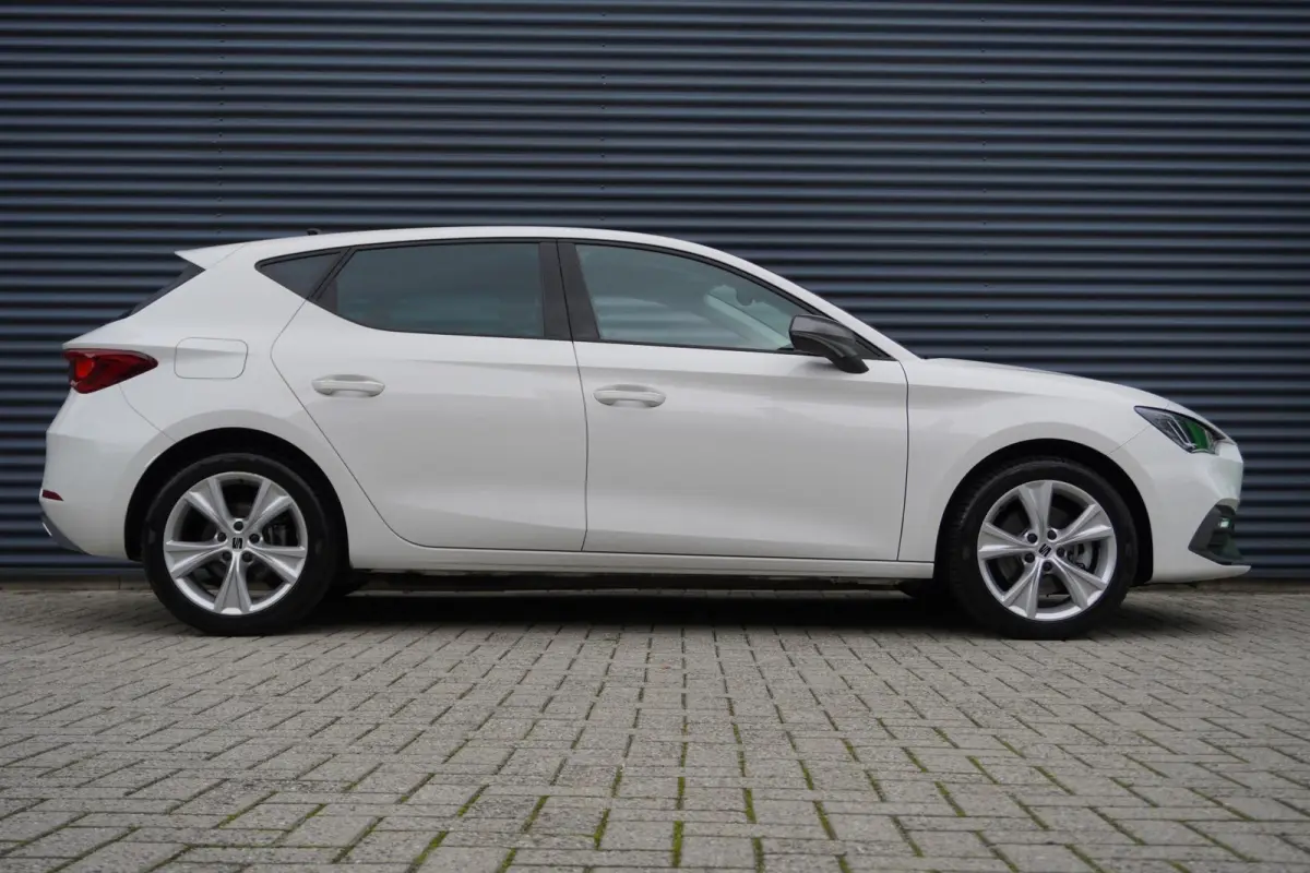 1.4 TSI eHybrid 204pk PHEV FR Business Intense | Stuur/Stoelverwarming | PDC Achter | Navigatie
