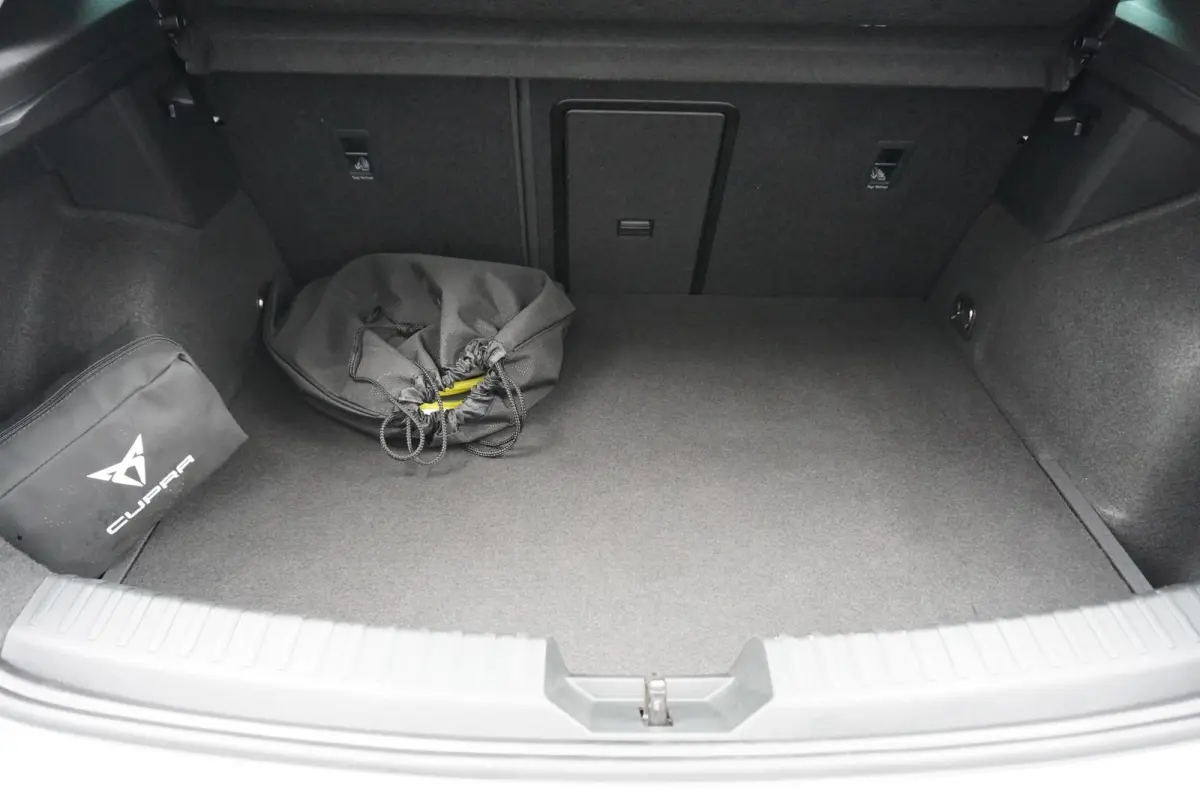 1.4 TSI eHybrid 204pk PHEV FR Business Intense | Stuur/Stoelverwarming | PDC Achter | Navigatie