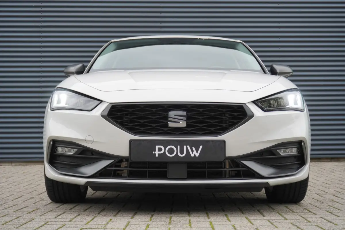 1.4 TSI eHybrid 204pk PHEV FR Business Intense | Stuur/Stoelverwarming | PDC Achter | Navigatie