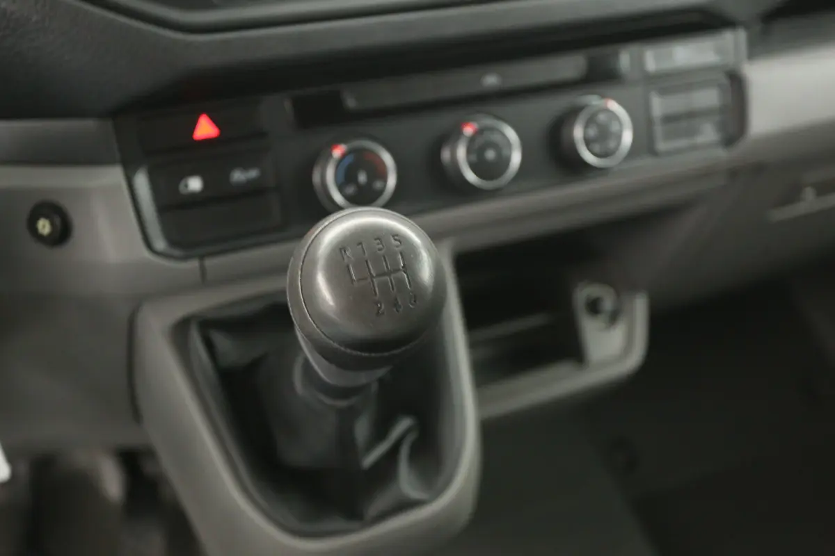 2.0 TDI L3H2 177PK | 3000KG Trekgew. | Trekhaak | Airco | Cruise | Carplay | Navi | 2xSchuifdeur
