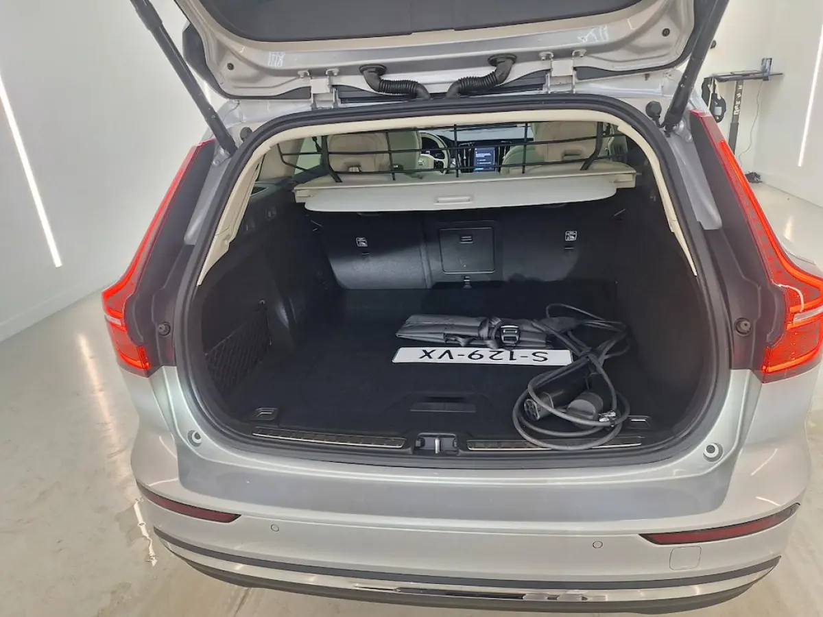 2.0 T6 Plug-in hybrid AWD Ultimate Bright BOMVOL | PANO | TREKH. | 360° | MASSAGE