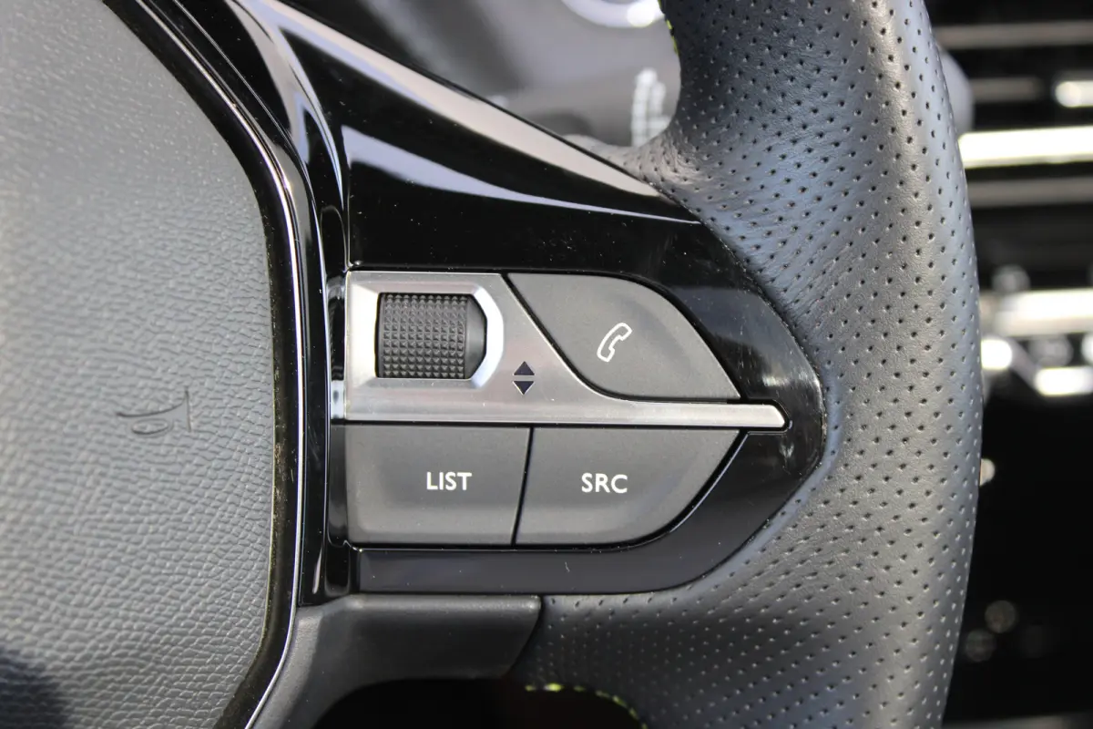 EV GT Pack 50 kWh | Fase 3 laden | SOH 97,50% | Panorama/schuifdak | Lederen bekleding | Stoelverwarming | NL auto |