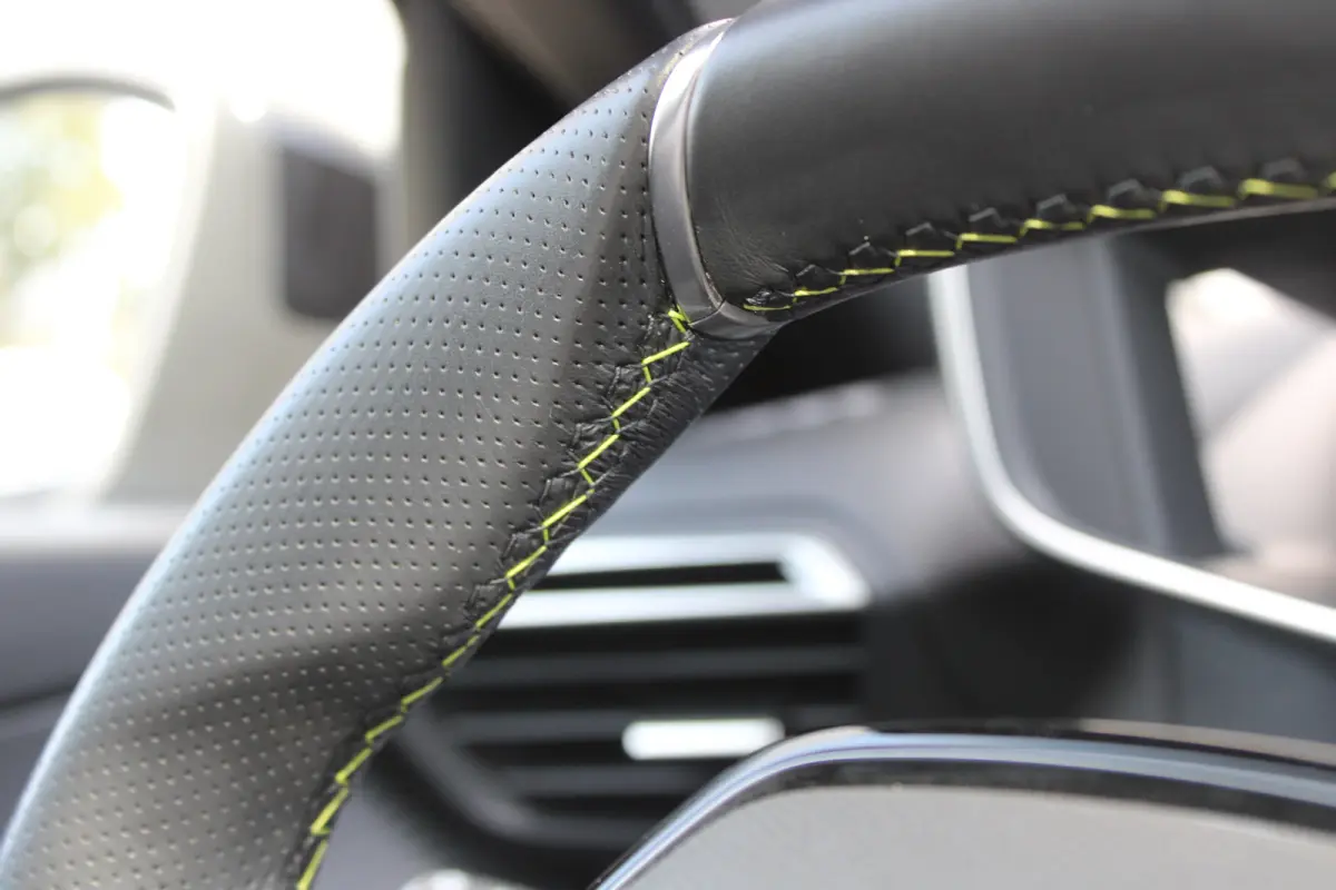 EV GT Pack 50 kWh | Fase 3 laden | SOH 97,50% | Panorama/schuifdak | Lederen bekleding | Stoelverwarming | NL auto |
